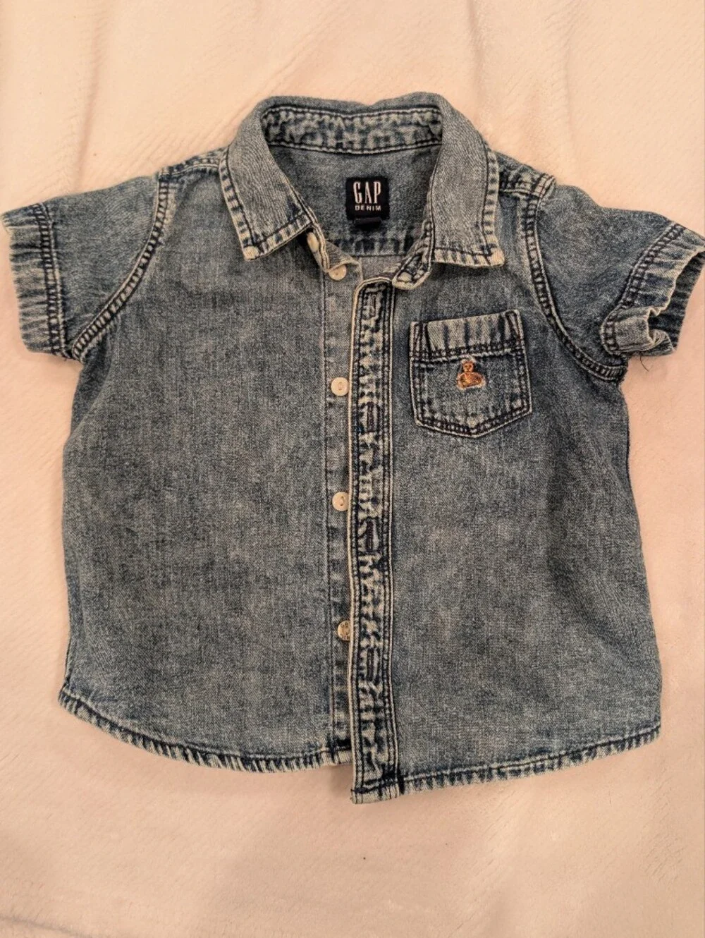GAP short sleeve